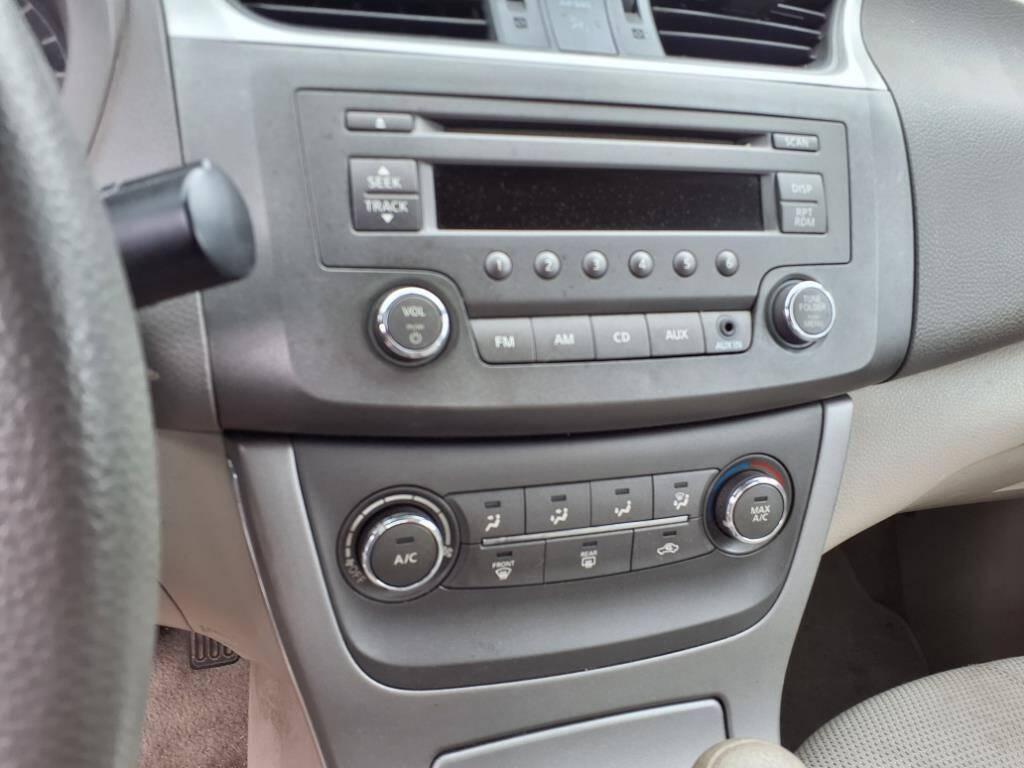 Nissan Sentra  2013