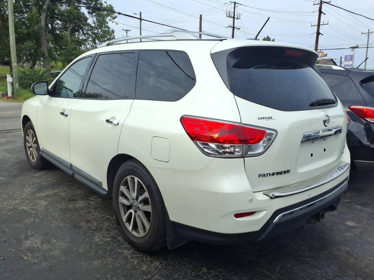 Nissan Pathfinder 4WD 4dr SL 2015