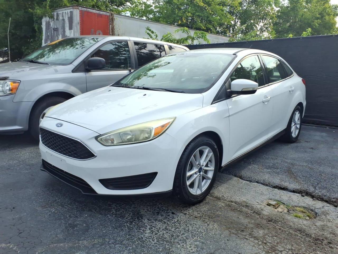 Ford Focus 4dr Sdn SE 2015