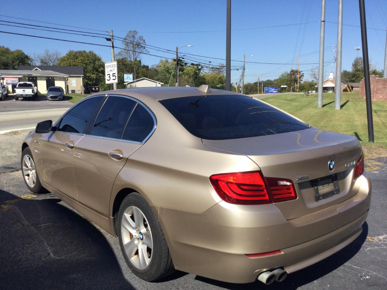 BMW 5 Series 4dr Sdn 528i xDrive AWD 2013