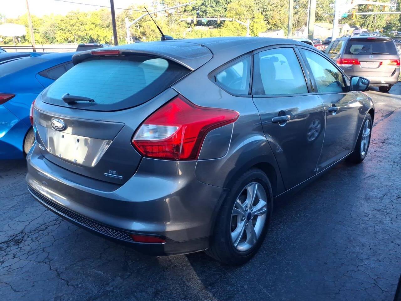 Ford Focus 5dr HB SE 2013