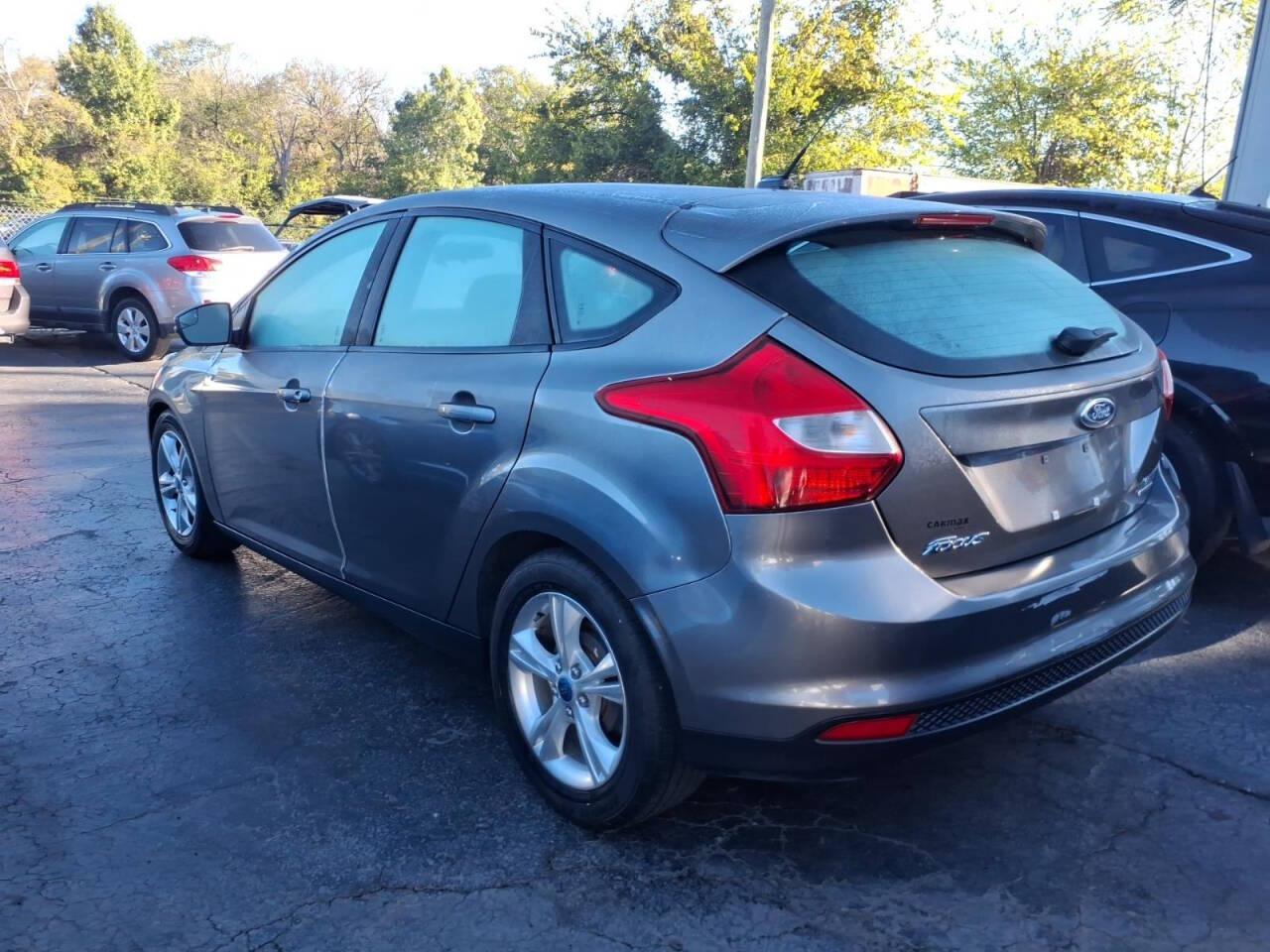Ford Focus 5dr HB SE 2013