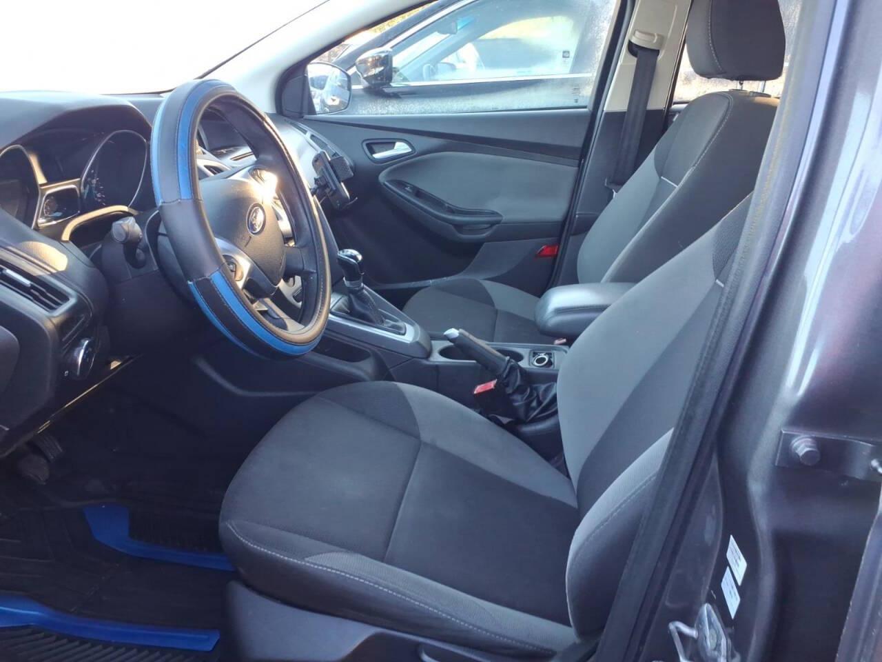 Ford Focus 5dr HB SE 2013