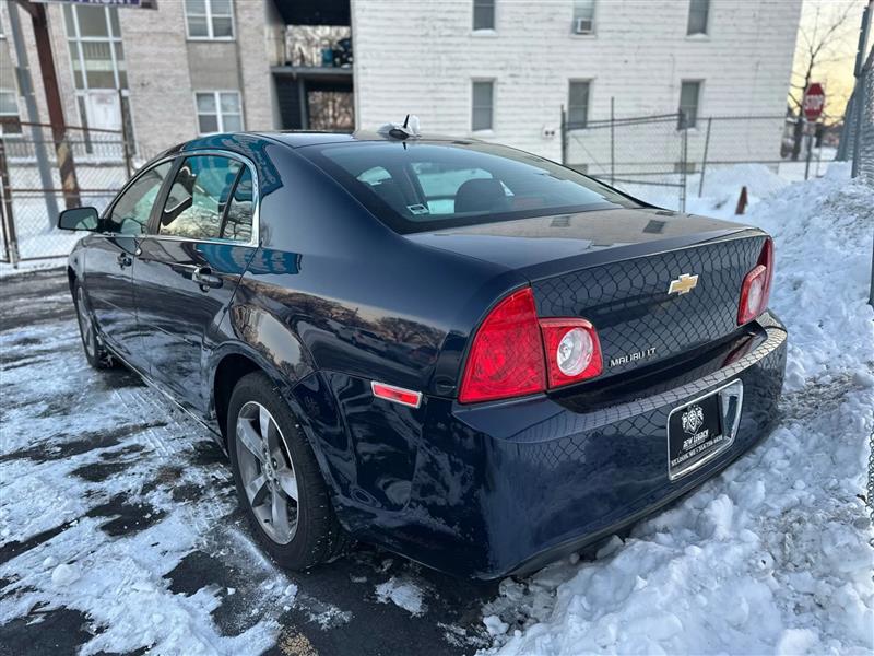 Chevrolet Malibu 1LT 2011
