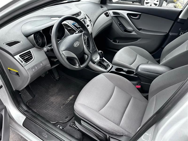 Hyundai Elantra  2016