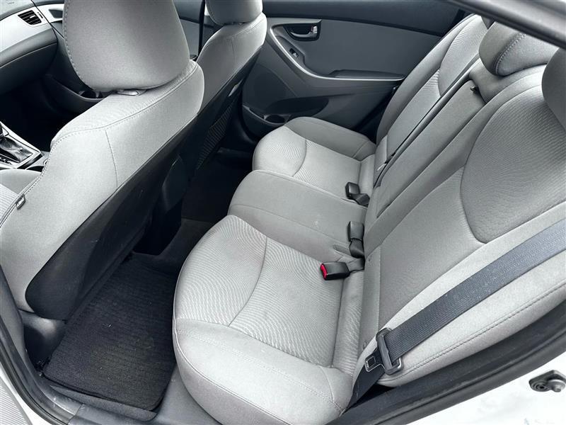 Hyundai Elantra  2016