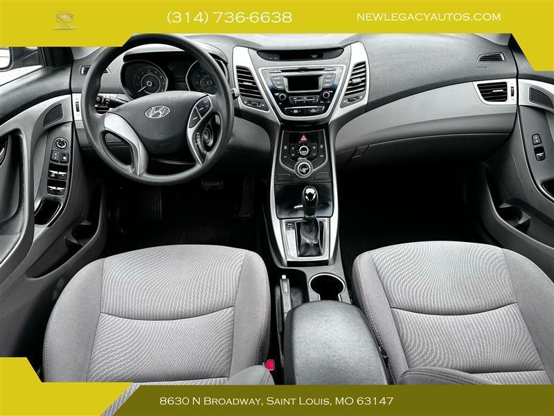 Hyundai Elantra  2016