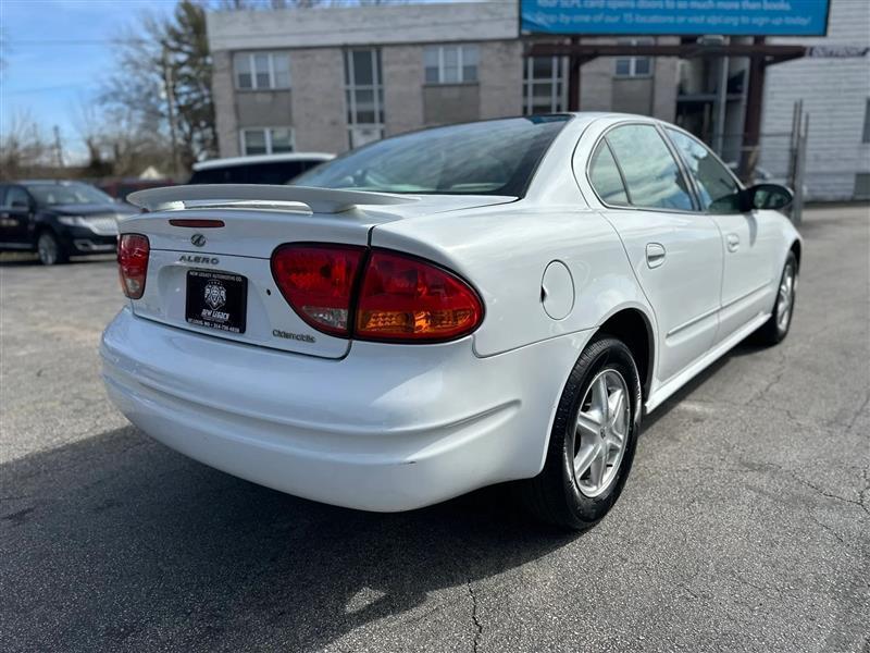 Oldsmobile Alero GL1 Sedan 2004