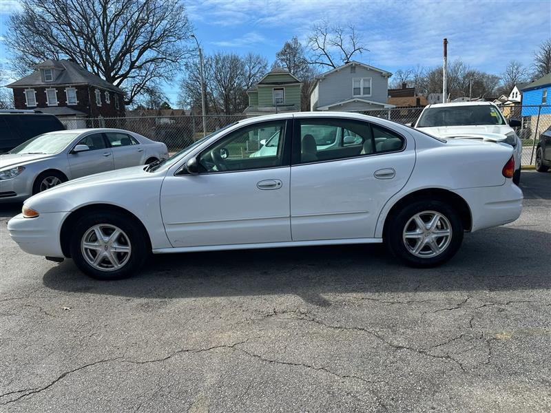 Oldsmobile Alero GL1 Sedan 2004