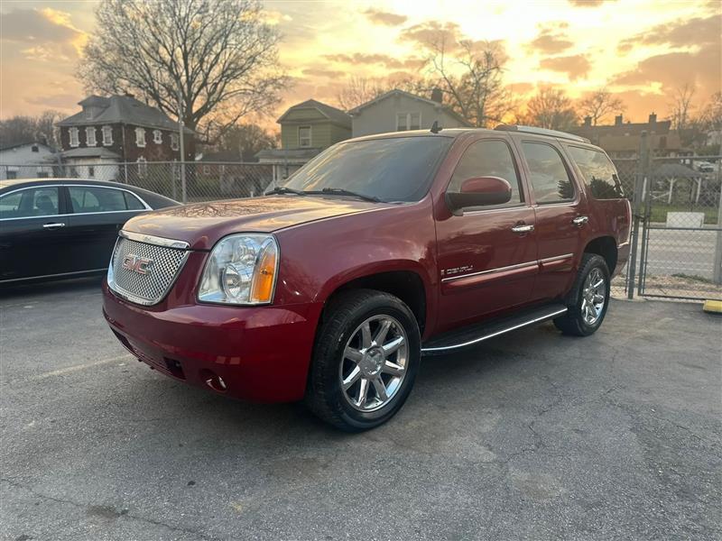 GMC Yukon Denali AWD 2008