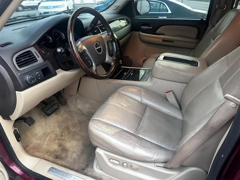 GMC Yukon Denali AWD 2008