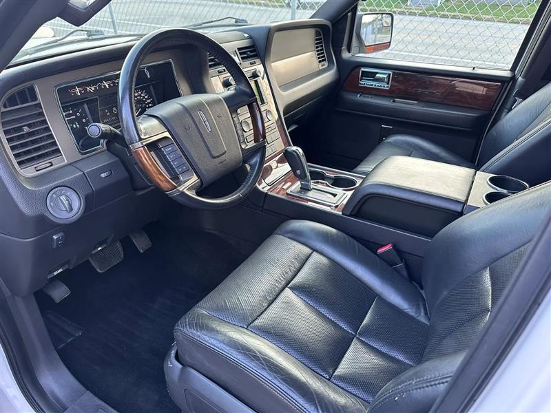 Lincoln Navigator L 4WD 2013