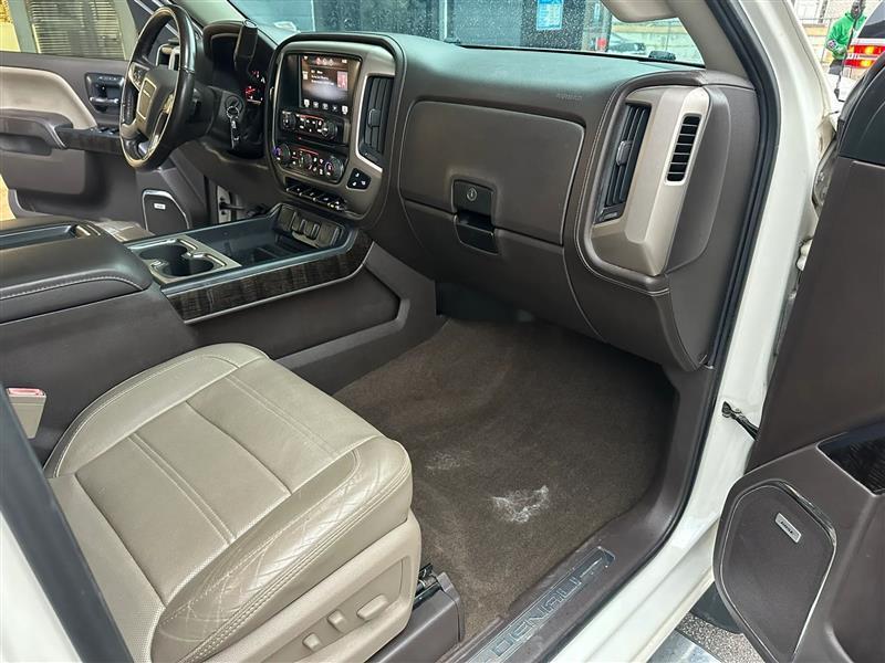 GMC Sierra 1500 Denali Crew Cab 4WD 2014