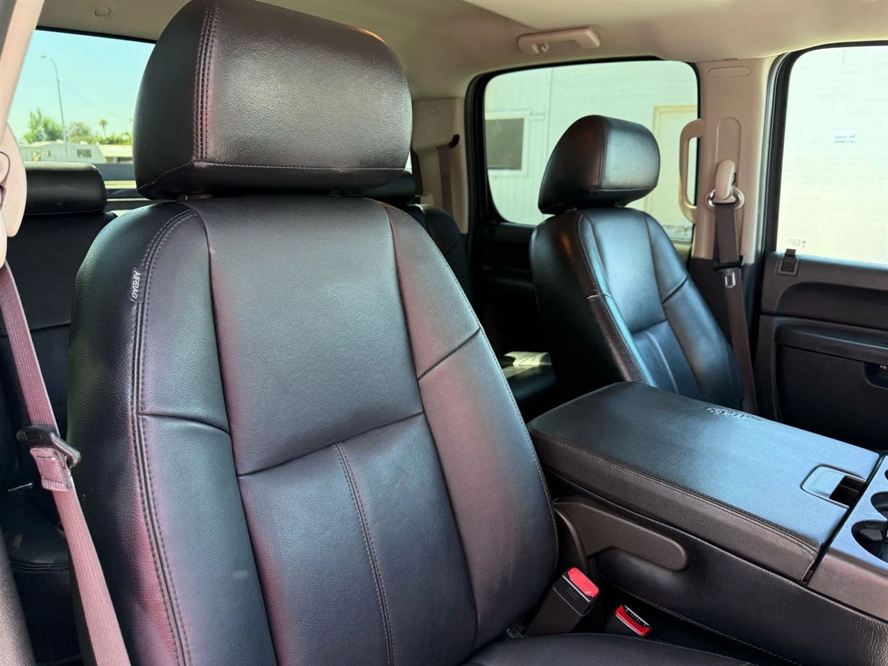 2013 Chevrolet Silverado LTZ photo 3