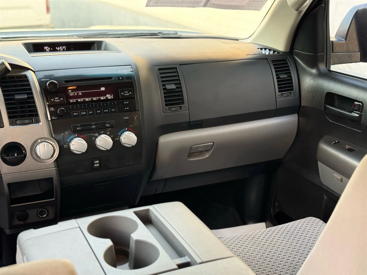 Toyota Tundra Tundra-Grade 5.7L Double Cab 2WD 2013