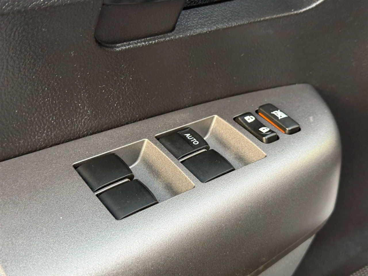 Toyota Tundra Tundra-Grade 5.7L Double Cab 2WD 2013