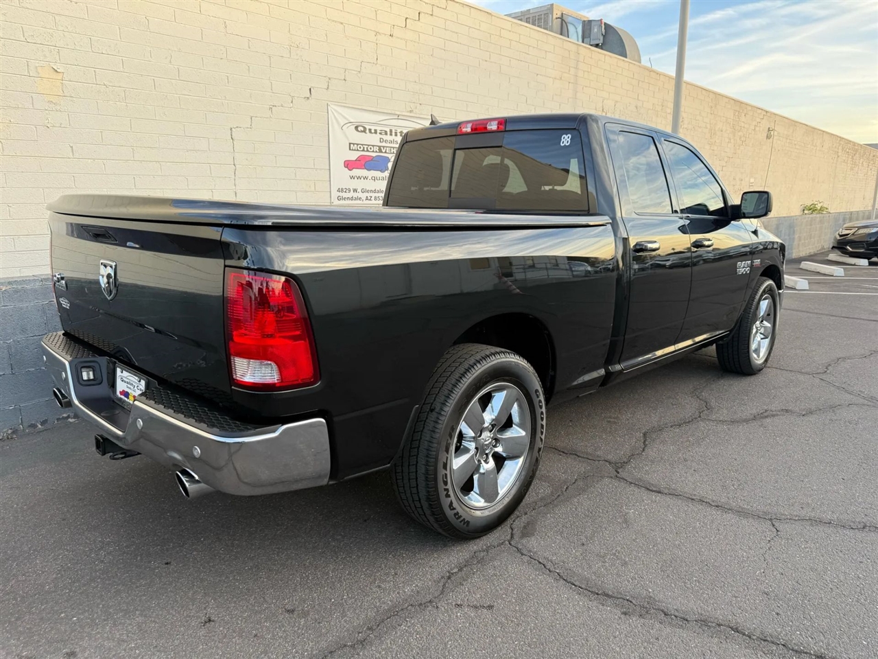 RAM 1500 SLT Quad Cab 2WD 2017