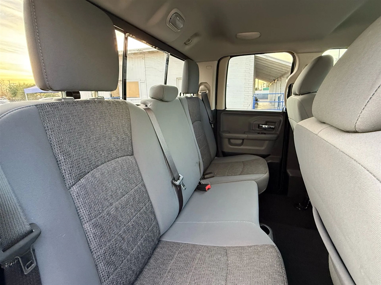 RAM 1500 SLT Quad Cab 2WD 2017