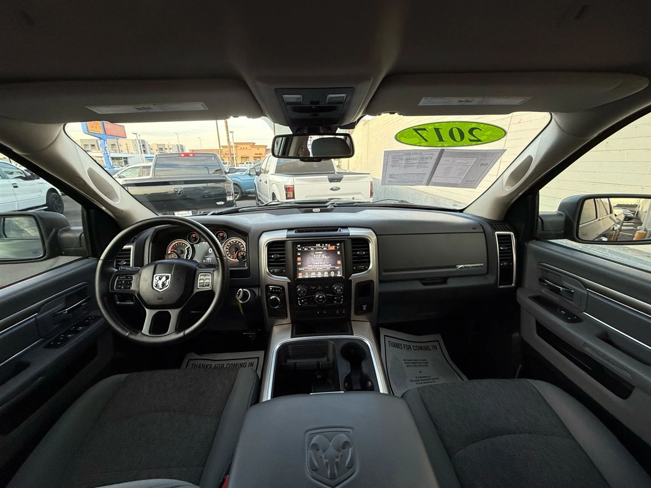 RAM 1500 SLT Quad Cab 2WD 2017