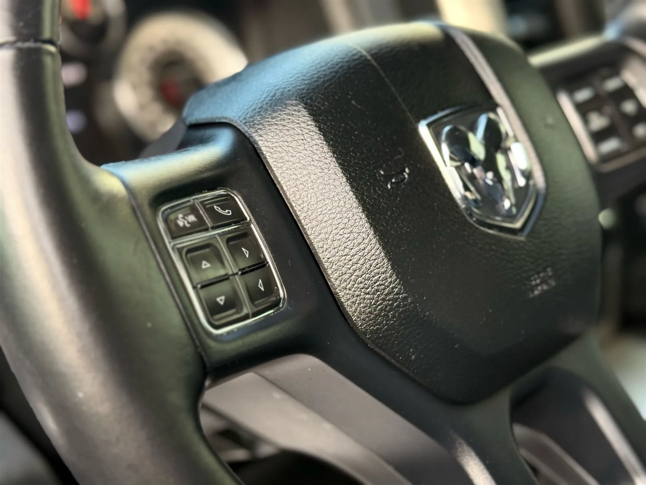 RAM 1500 SLT Quad Cab 2WD 2017