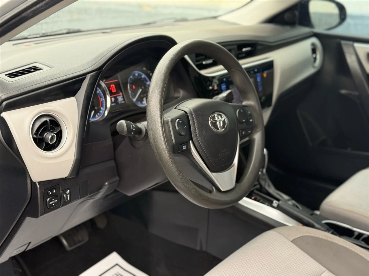 Toyota Corolla L CVT 2019