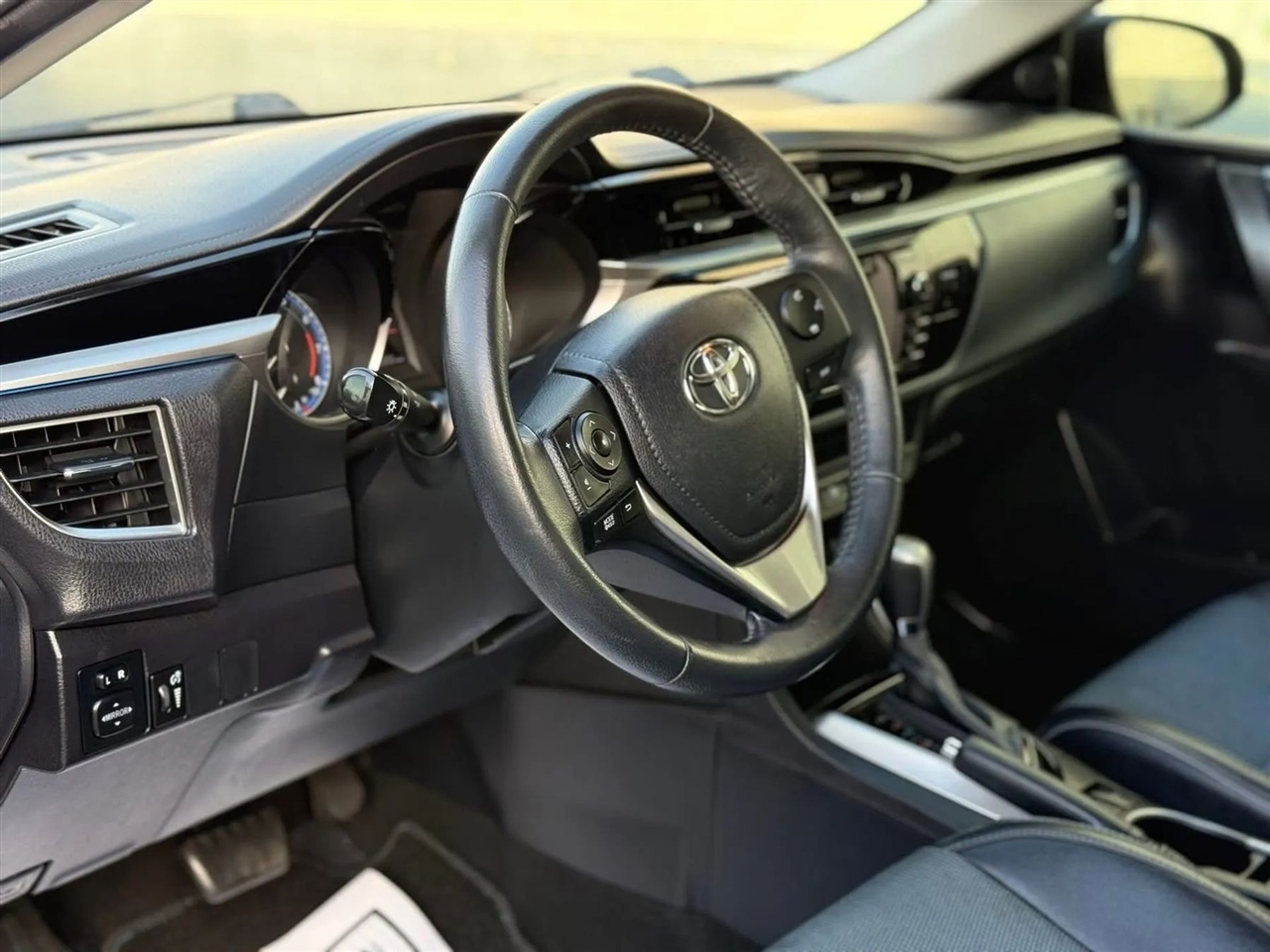 Toyota Corolla S CVT 2014