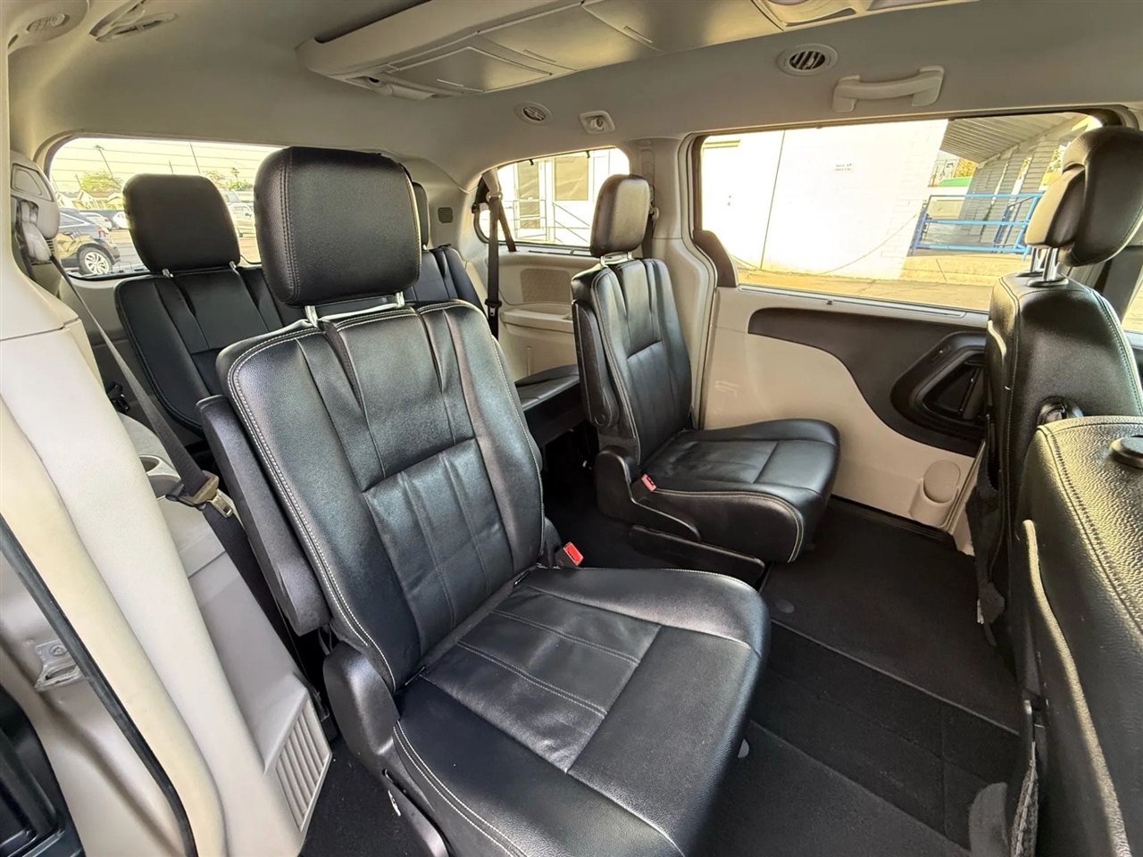 Chrysler Town & Country Touring 2016