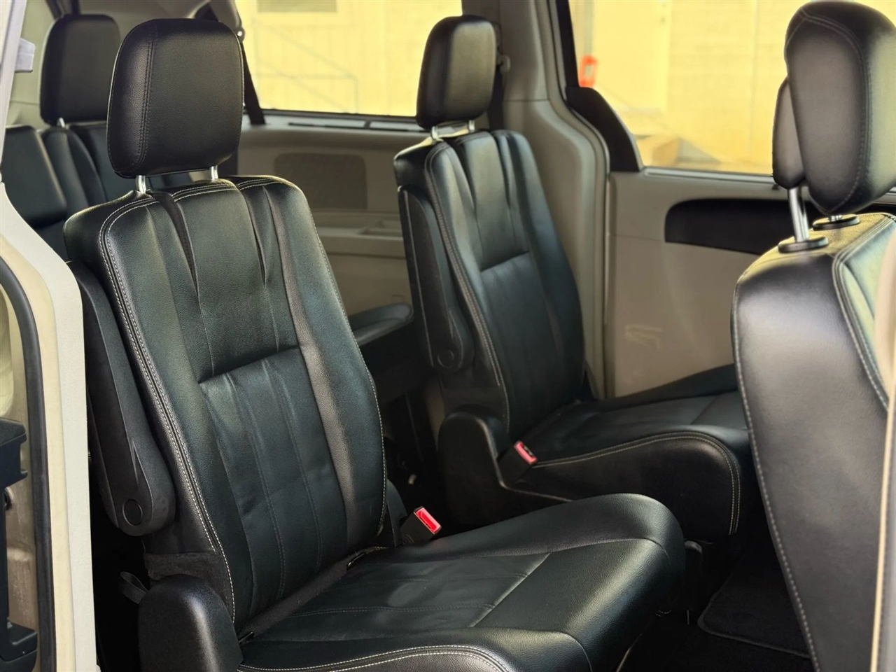 Chrysler Town & Country Touring 2016