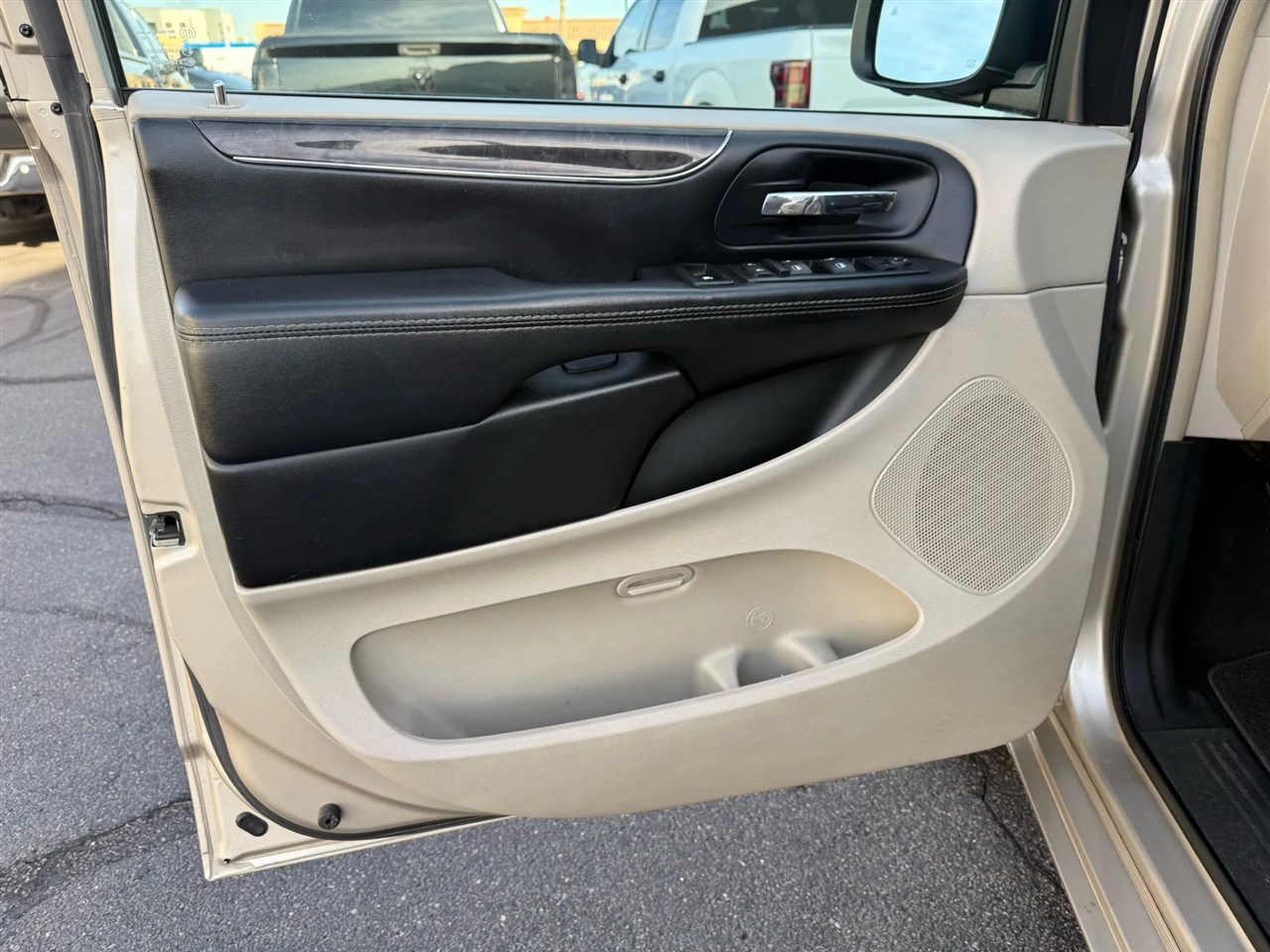 Chrysler Town & Country Touring 2016