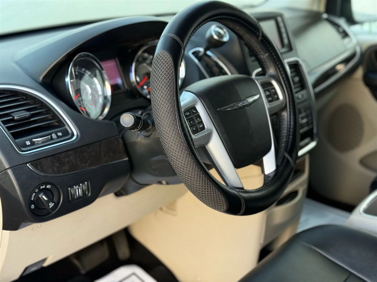 Chrysler Town & Country Touring 2016