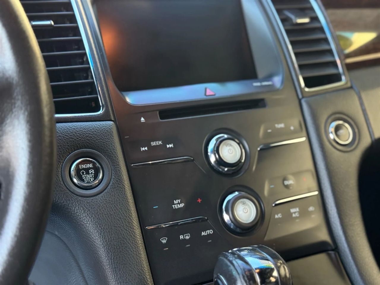 Ford Taurus Limited FWD 2015