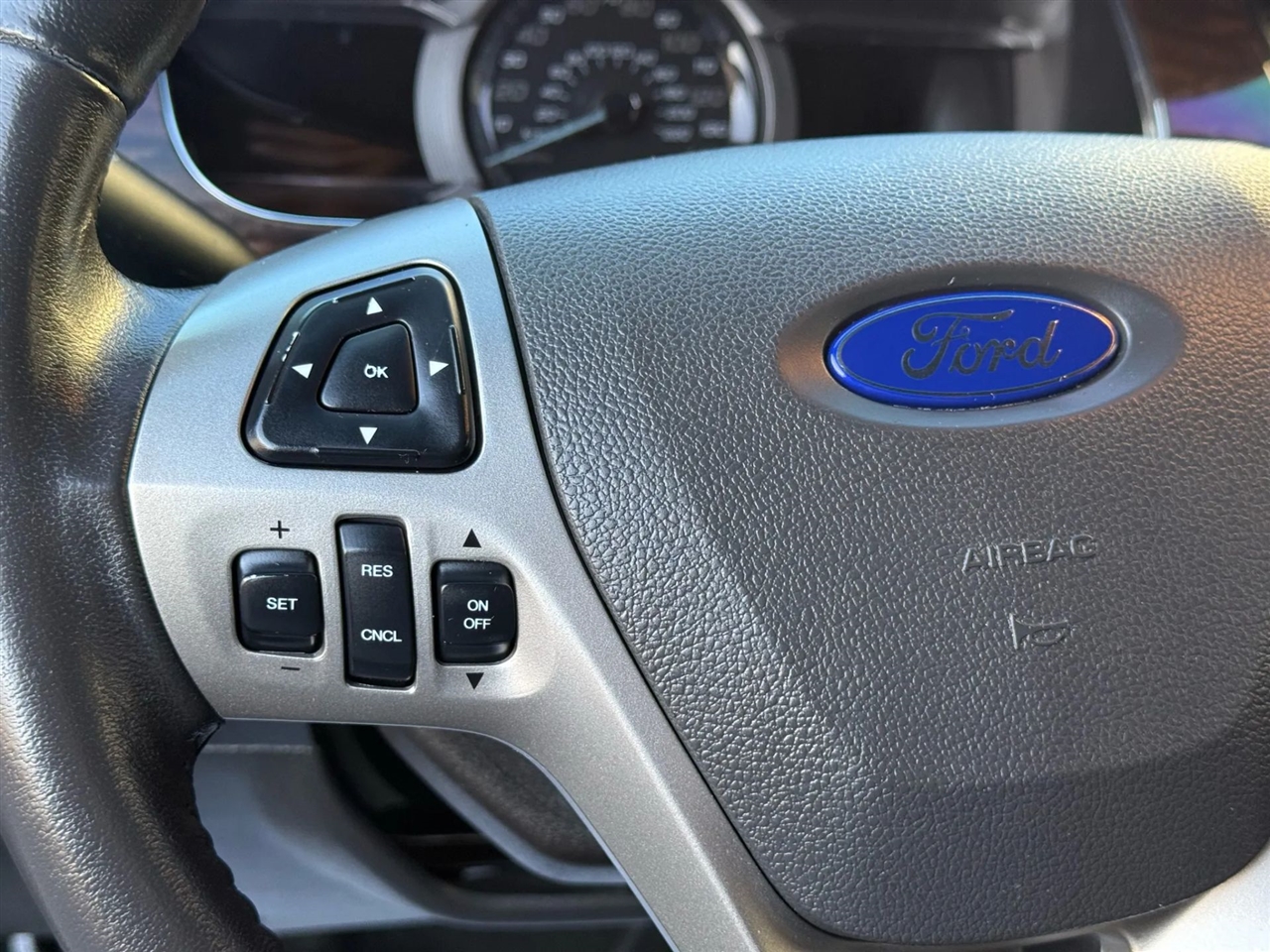 Ford Taurus Limited FWD 2015