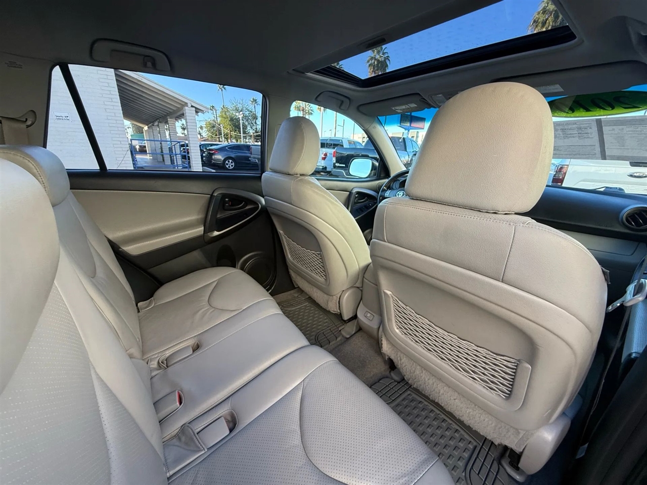 Toyota RAV4 Limited V6 4WD 2010