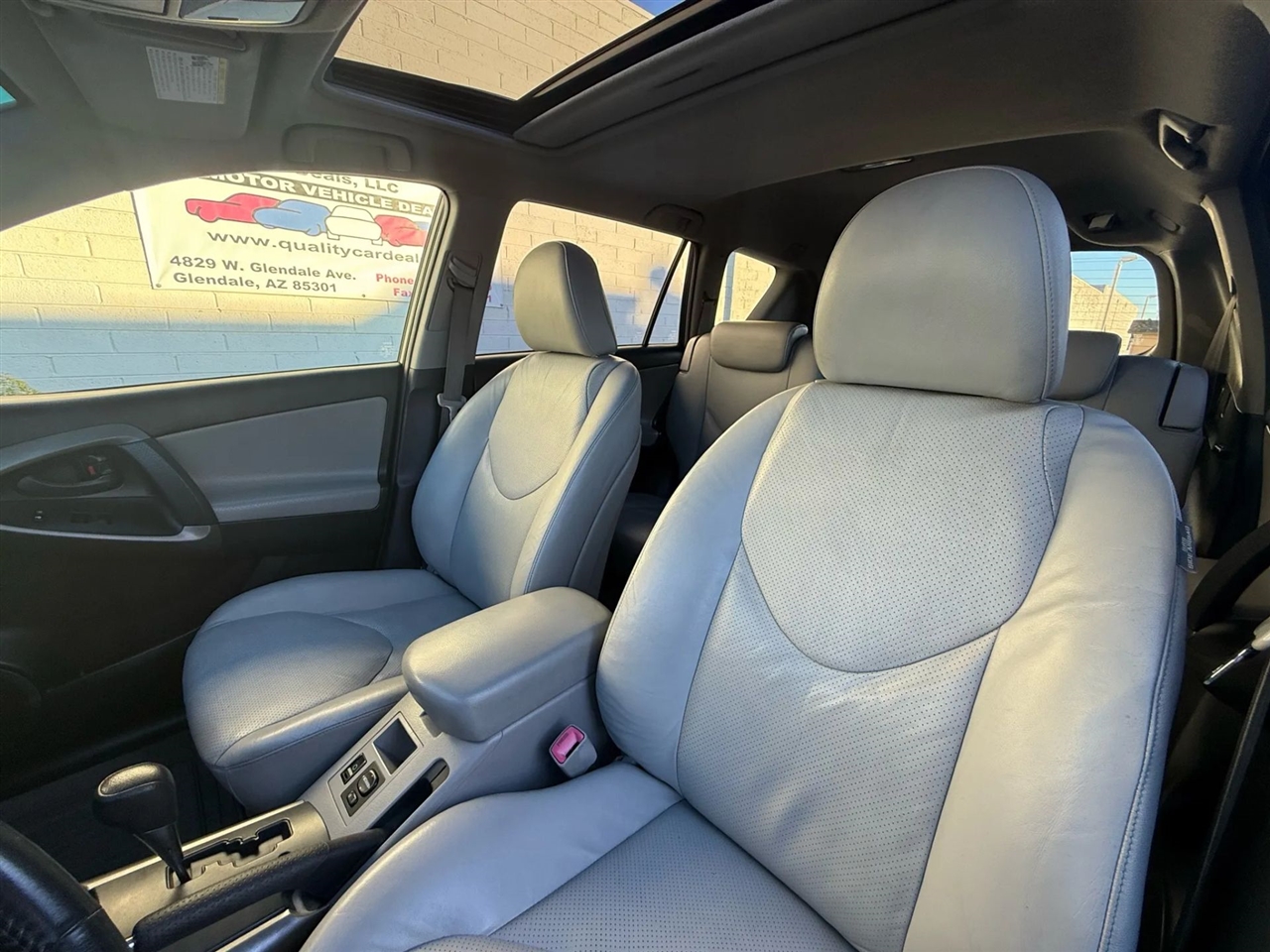 Toyota RAV4 Limited V6 4WD 2010