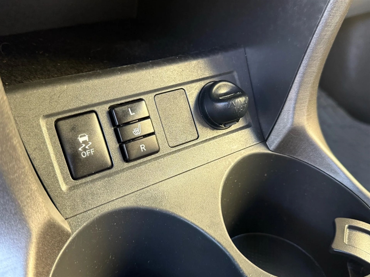 Toyota RAV4 Limited V6 4WD 2010