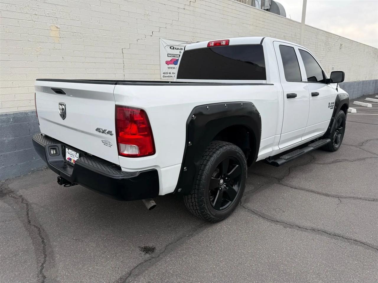 RAM 1500 Classic Tradesman Quad Cab 4WD 2020