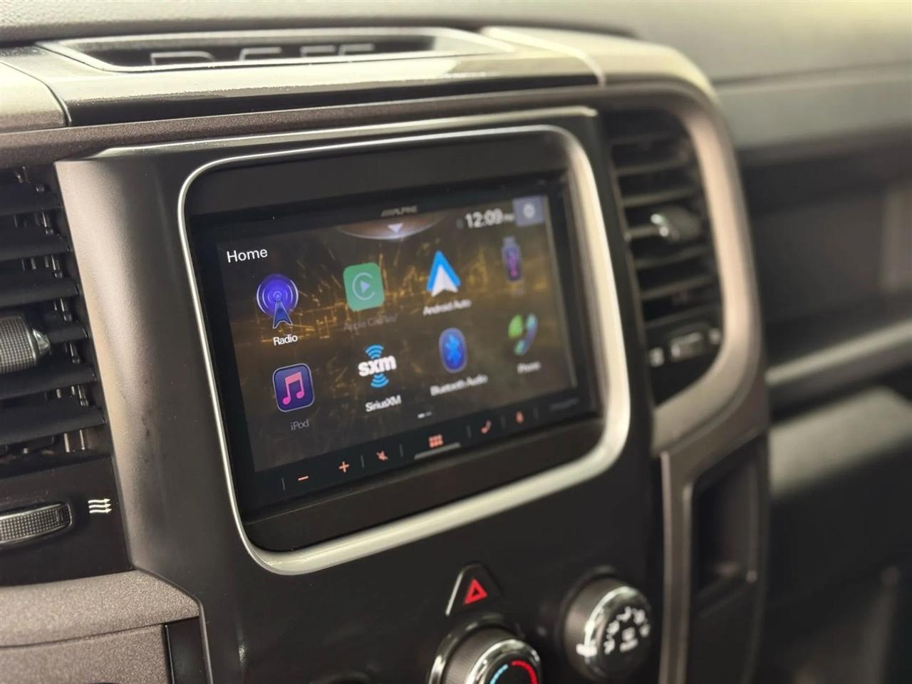 RAM 1500 Classic Tradesman Quad Cab 4WD 2020