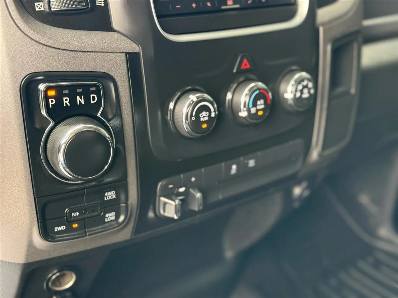 RAM 1500 Classic Tradesman Quad Cab 4WD 2020