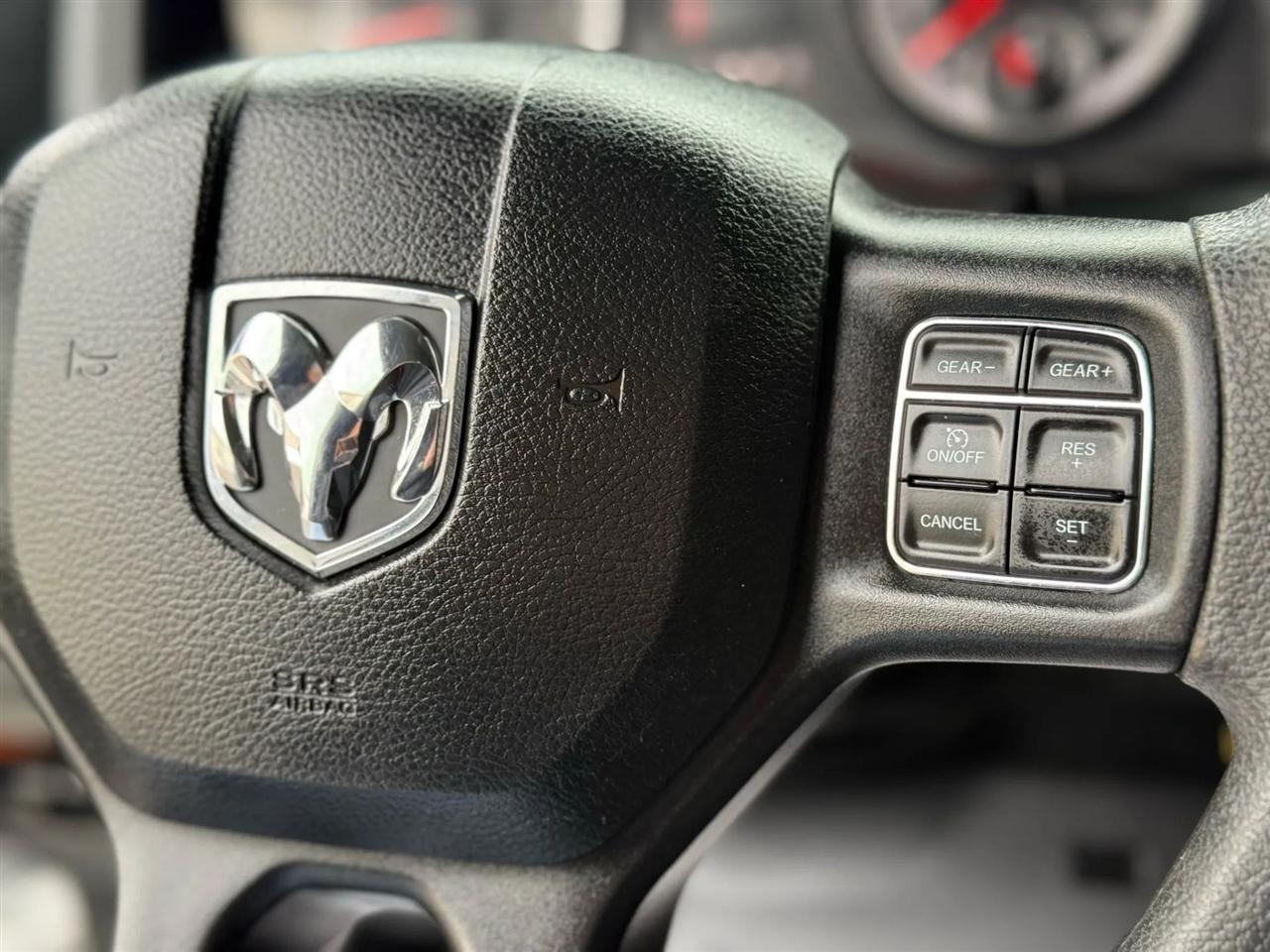 RAM 1500 Classic Tradesman Quad Cab 4WD 2020