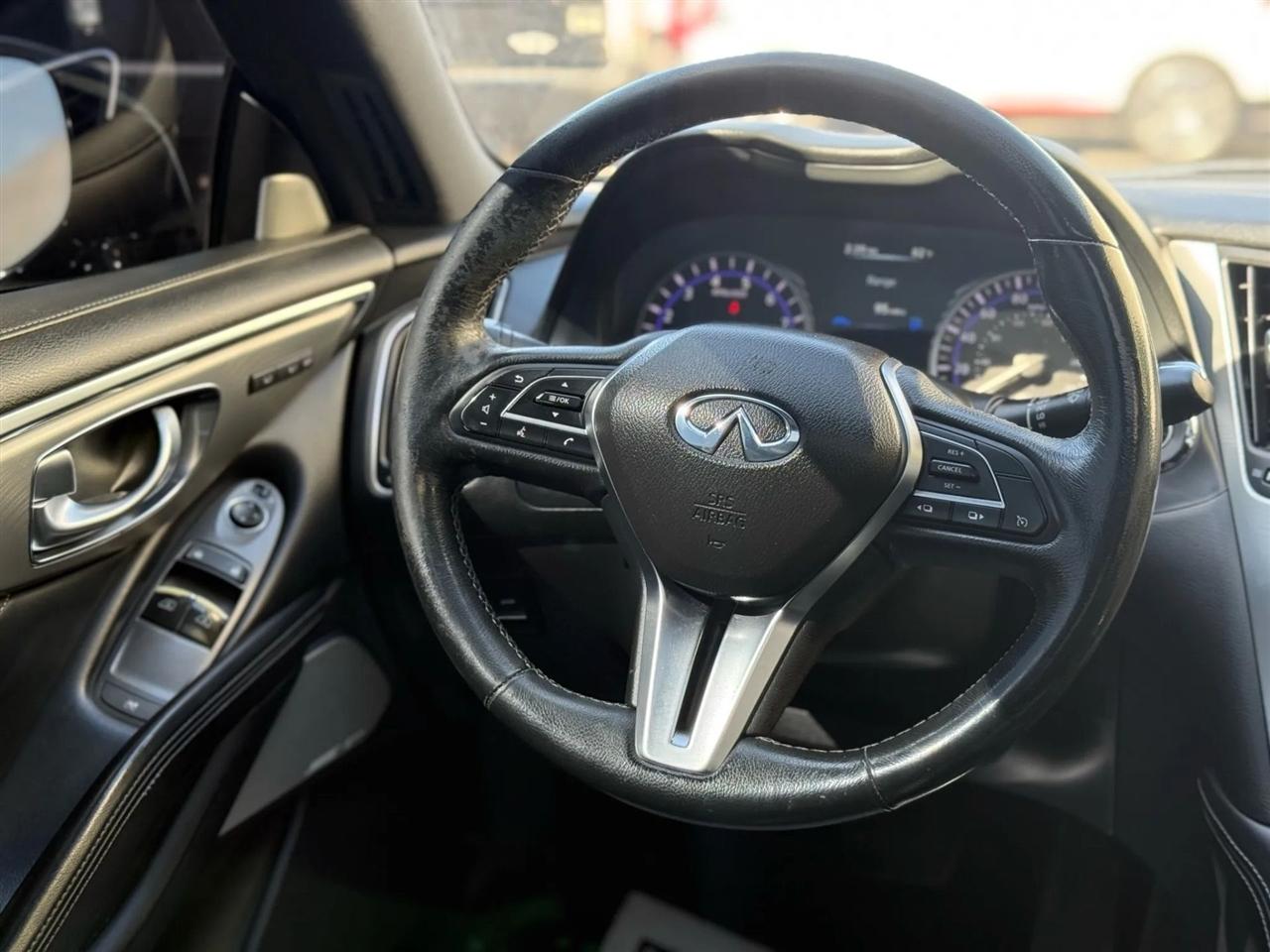 Infiniti Q60 3.0t Premium 2017