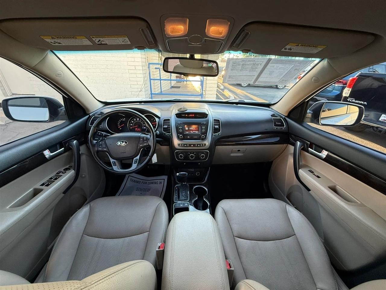 Kia Sorento LX 2WD 2015