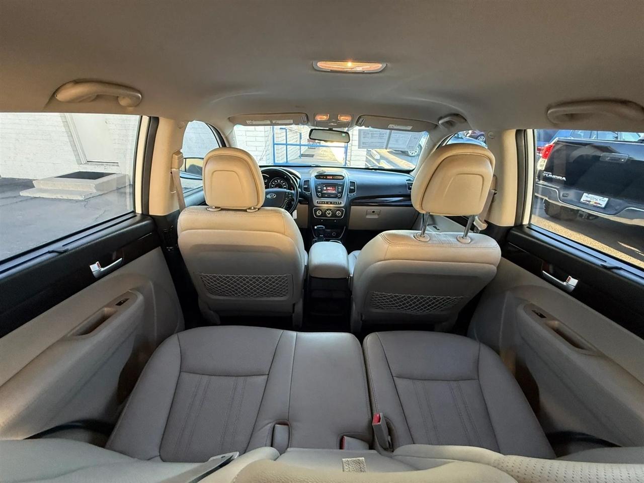 Kia Sorento LX 2WD 2015