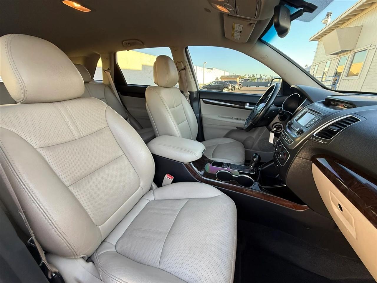 Kia Sorento LX 2WD 2015