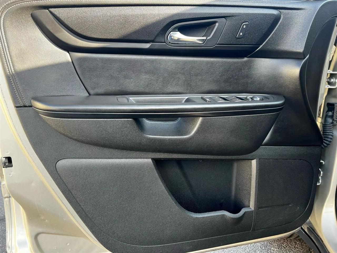 GMC Acadia SLE-2 AWD 2015