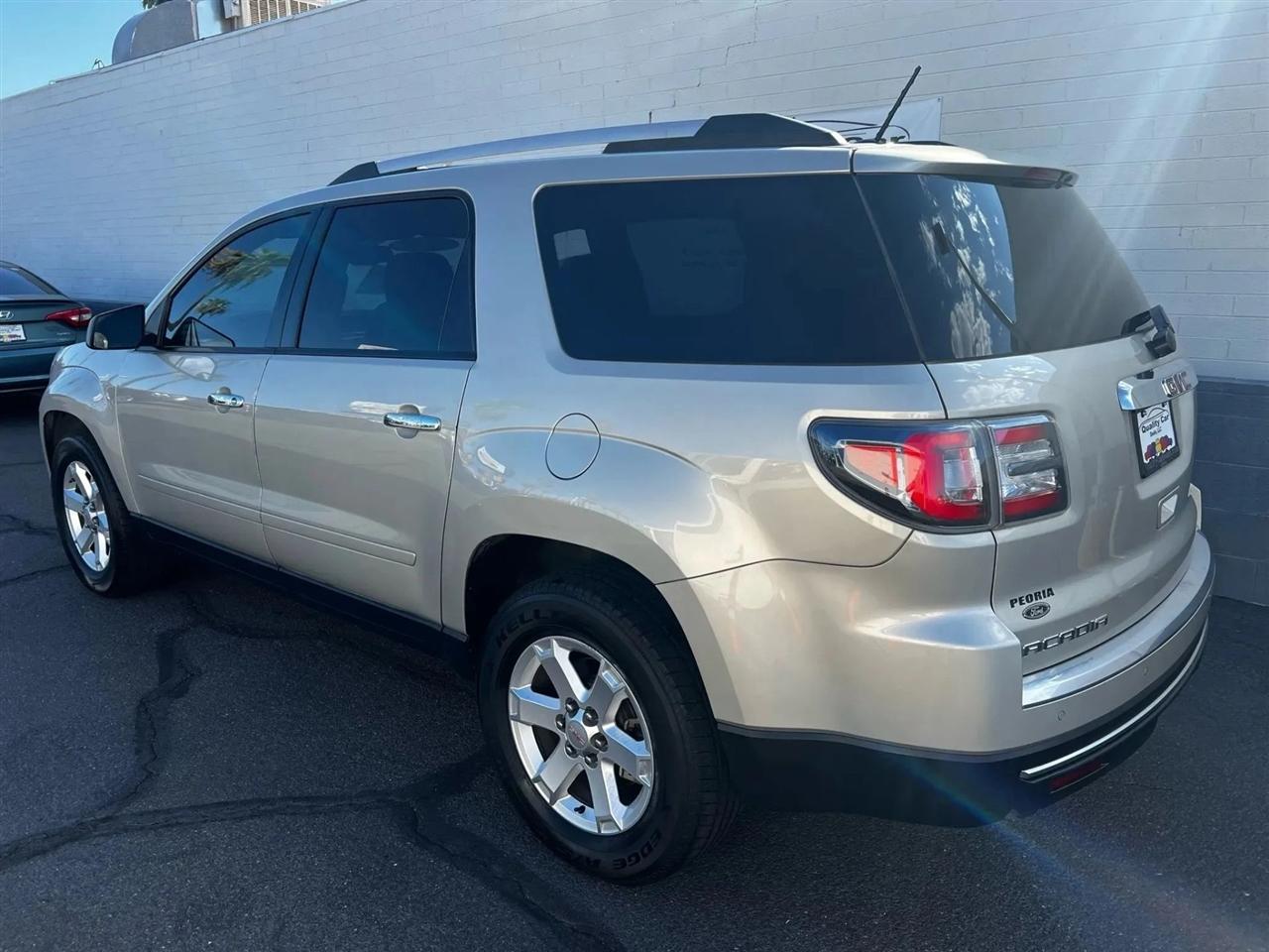 GMC Acadia SLE-2 AWD 2015