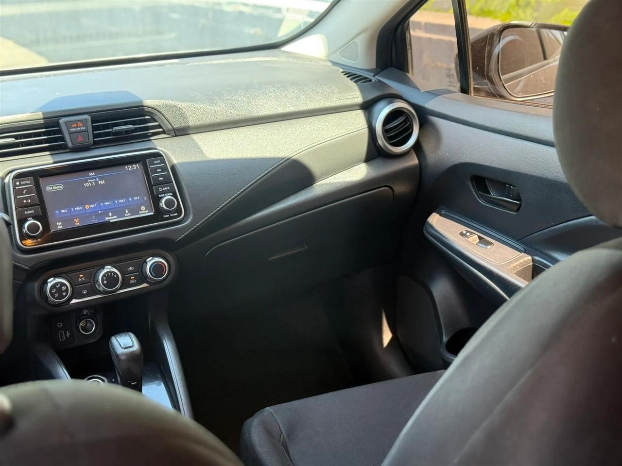 Nissan Versa S CVT 2021