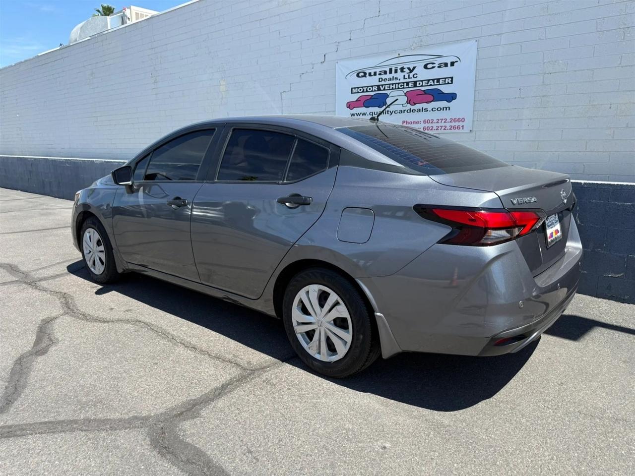 Nissan Versa S CVT 2021