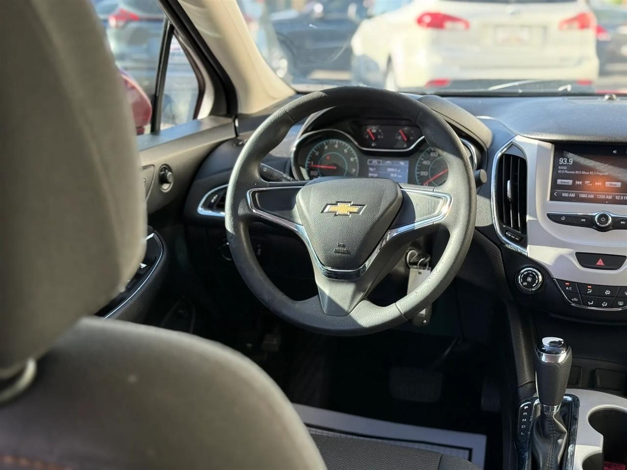 Chevrolet Cruze LS Auto 2017