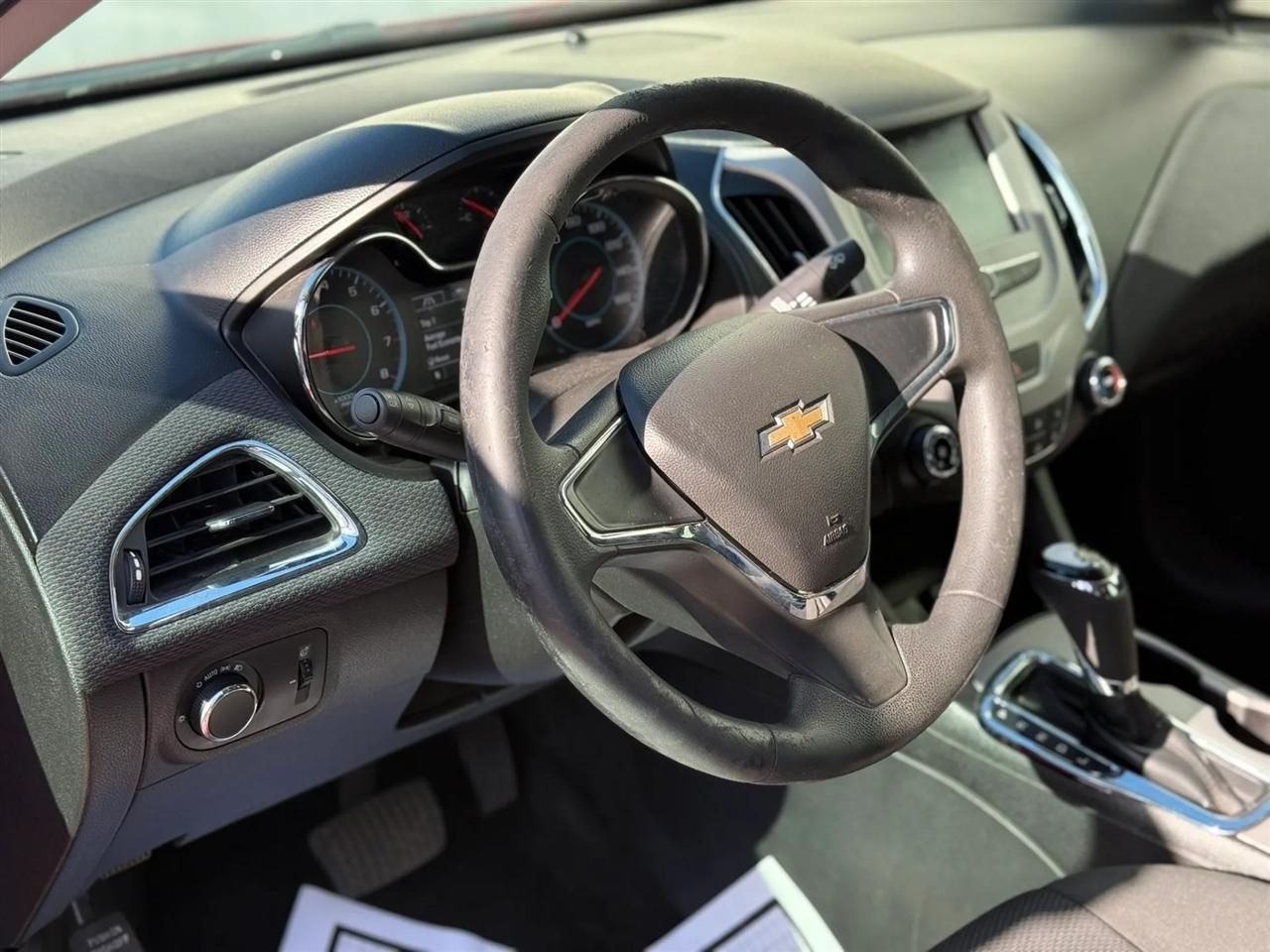 Chevrolet Cruze LS Auto 2017