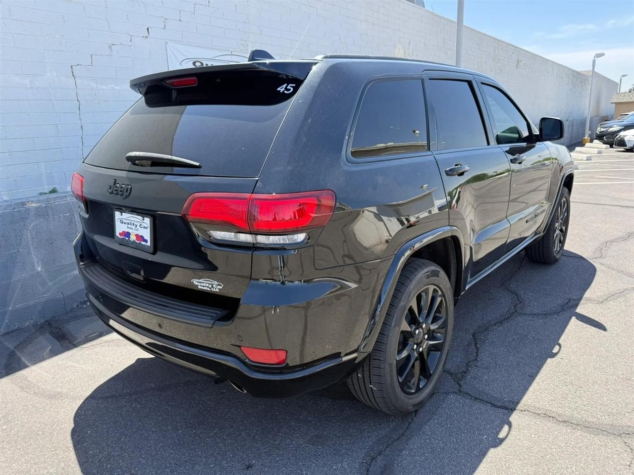 Jeep Grand Cherokee Laredo 2WD 2020